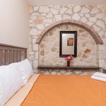 Fiore Levante Villas - Valeria 빌라 Marathiás